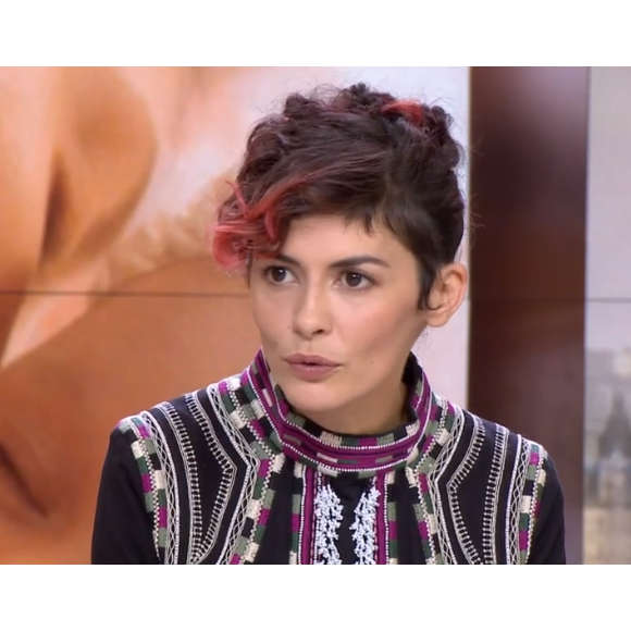 Audrey Tautou, invitée du JT de 20h de France 2, dévoile sa nouvelle coupe de cheveux. (capture d'écran)