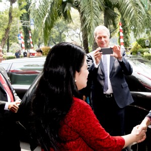 La reine Maxima des Pays-Bas rencontre la ministre de la culture de l'Indonésie Puan Macaroni à Jakarta le 1er septembre 2016.01/09/2016 - Jakarta