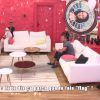 Julien et Sophia dans le salon - "Secret Story 10", sur NT1. Le 7 septembre 2016.