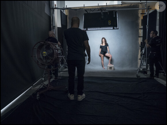Penélope Cruz pose pour le Calendrier Pirelli 2017 et le photographe Peter Lindbergh.