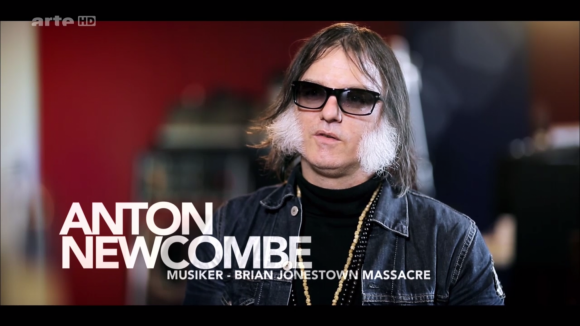 Anton Newcombe, leader de Brian Jonestown Massacre dans "Françoise Hardy, la discrète", documentaire de Matthieu Jaubert et Émilie Valentin. Diffusion sur Arte le vendredi 23 septembre 2016 à 22h25.