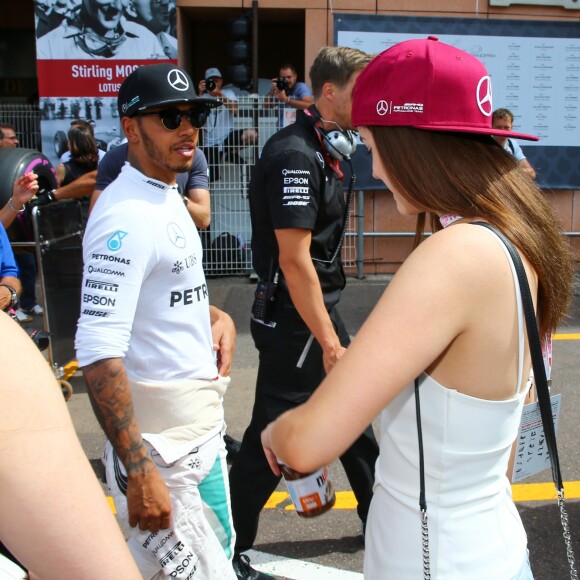 Barbara Palvin et Lewis Hamilton lors du Grand Prix de Formule 1 de Monaco, le 28 mai 2016. © Bruno Bebert/Bestimage