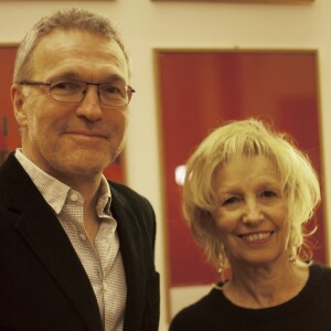 Laurent Ruquier et Catherine Barma lors de la remise du Prix Philippe Caloni 2015 à la Scam (Société Civile des Auteurs Multimedias) à Paris, le 24 novembre 2015
