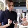 Victoria Beckham travaillant sur sa collection make-up avec Sarah Créal diréctrice des partenariats chez Estée Lauder