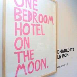 Exclusif - Illustration - Vernissage de l'exposition "One bedroom Hotel on the Moon" de Charlotte Le Bon à la galerie Cinéma à Paris le 8 septembre 2016. © CVS/bestimage