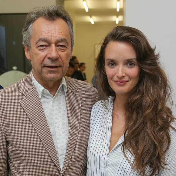 Exclusif - Michel Denisot, Charlotte Le Bon - Vernissage de l'exposition "One bedroom Hotel on the Moon" de Charlotte Le Bon à la galerie Cinéma à Paris le 8 septembre 2016. © CVS/bestimage