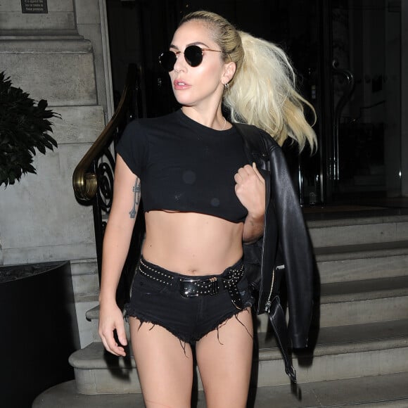 Lady Gaga à la sortie de son hôtel à Londres, Royaume Uni, le 11 septembre 2016.