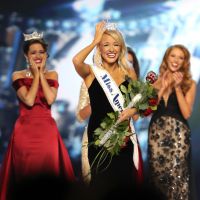 Miss USA 2017 : La belle Savvy Shields couronnée !