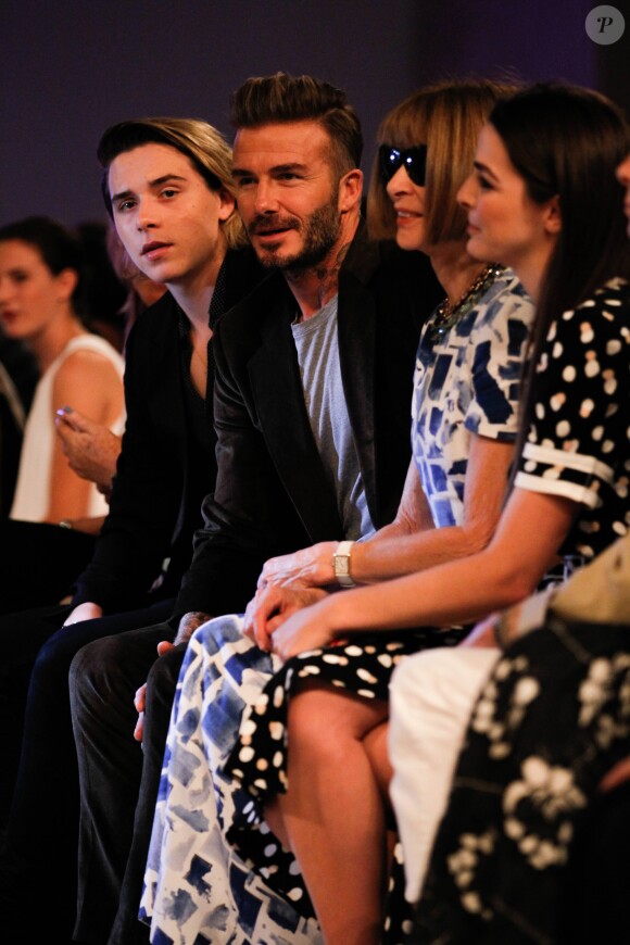 Brooklyn Beckham, David Beckham and Anna Wintour au défilé de mode prêt-à-porter printemps-été 2017 "Victoria Beckham" lors de la fashion week de New York. Le 11 septembre 2016