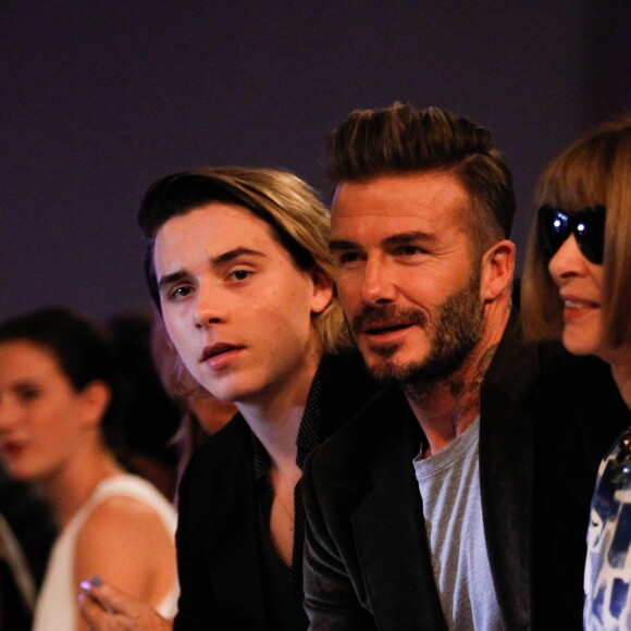 Brooklyn Beckham, David Beckham and Anna Wintour au défilé de mode prêt-à-porter printemps-été 2017 "Victoria Beckham" lors de la fashion week de New York. Le 11 septembre 2016