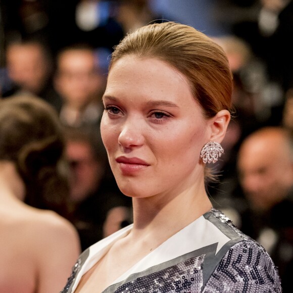 Léa Seydoux - Descente des marches du film "Juste la fin du monde" lors du 69e Festival International du Film de Cannes. Le 19 mai 2016. © Olivier Borde-Cyril Moreau/Bestimage