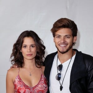 Lucie Lucas et Rayane Bensetti - Photocall du téléfilm "Coup de foudre à Jaïpur" lors du 18ème Festival de la Fiction TV de La Rochelle. Le 16 septembre 2016 © Patrick Bernard / Bestimage