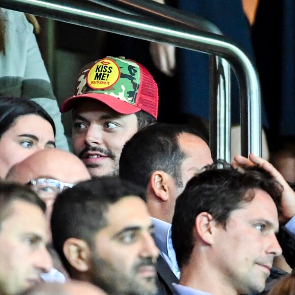 Kev Adams - Match du Paris Saint-Germain contre Dijon Football Côte-d'Or lors de la 6e journée de Ligue 1, au Parc des Princes, Paris, le 21 septembre 2016. © Pierre Perusseau/Bestimage
