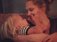 Teresa Palmer enceinte : Chouchoutée par son fils, la future maman rayonne