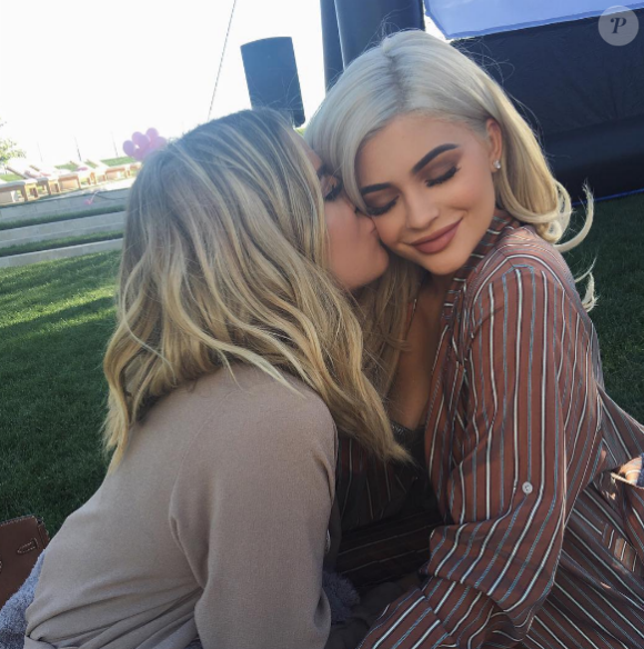 Kylie Jenner a publié une photo d'elle avec sa soeur Khloé Kardashian sur sa page Instagram, le 22 septembre 2016