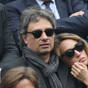 Laura Smet et son compagnon Raphaël dans les tribunes de la finale homme des internationaux de France de Roland Garros à Paris le 5 juin 2016. © Moreau-Jacovides / Bestimage