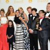 Le casting de Modern Family à la cérémonie des Emmy Awards organisée au Nokia Theatre de Los Angeles, le 25 août 2015.