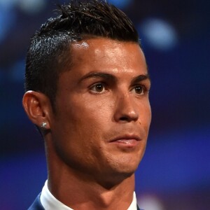 Cristiano Ronaldo lors de la remise des trophées UEFA du Championnat d'Europe 2016. Cristiano Ronaldo a été élu "Meilleur joueur d'Europe" pour la saison 2015-2016. Monaco, le 25 août 2016. Bruno Bebert/Bestimage