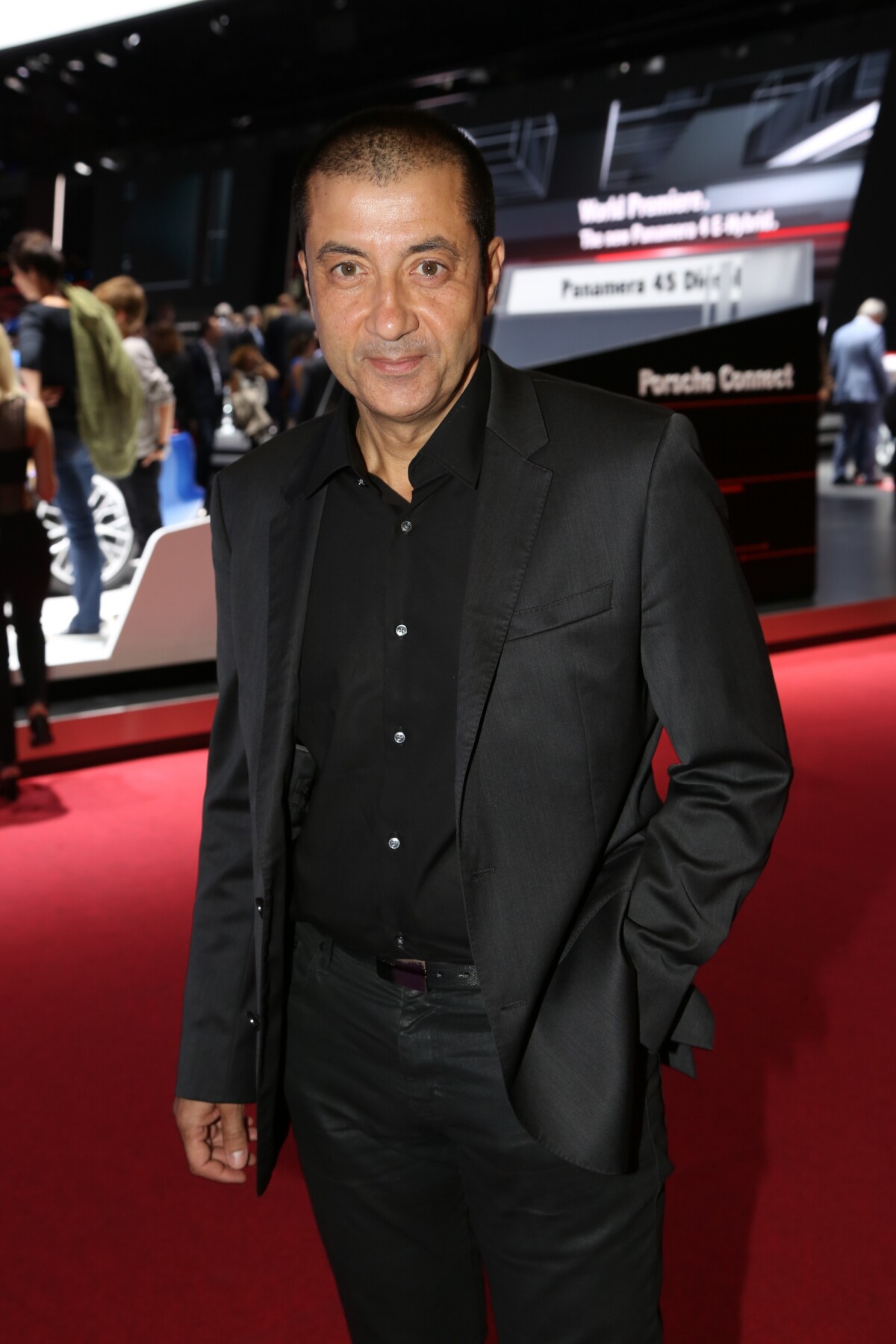Photo Mourad Boudjellal Stand Mercedes pendant la 119ème édition du