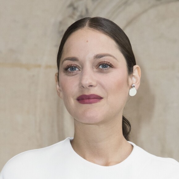 Marion Cotillard (enceinte) - People au défilé de mode "Christian Dior", collection prêt-à-porter Printemps-Eté 2017 à Paris, le 30 septembre 2016. © Olivier Borde/Bestimage