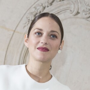 Marion Cotillard (enceinte) - People au défilé de mode "Christian Dior", collection prêt-à-porter Printemps-Eté 2017 à Paris, le 30 septembre 2016. © Olivier Borde/Bestimage