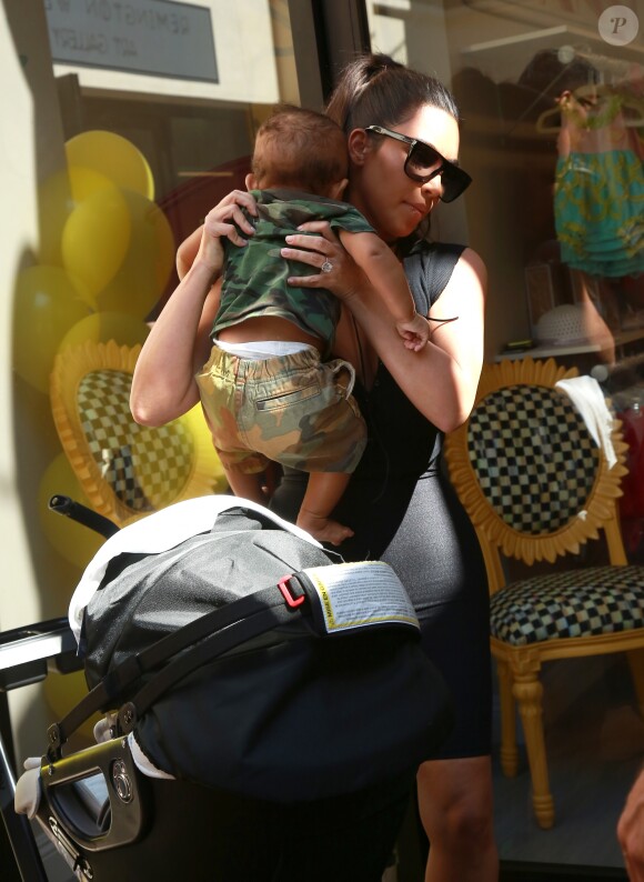 Kim Kardashian avec son fils à La Jolla le 26 juillet 2016