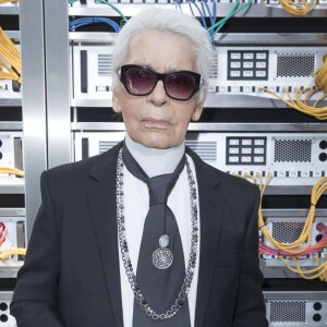 Karl Lagerfeld - Défilé de mode Chanel collection prêt-à-porter Printemps-Eté 2017 au Grand Palais lors de la fashion week à Paris, le 4 octobre 2016.