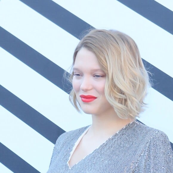 Léa Seydoux (enceinte) - Défilé de mode prêt-à-porter printemps-été 2017 "Louis Vuitton", place Vendôme. Paris, le 5 octobre 2016 © CVS-Veeren / Bestimage