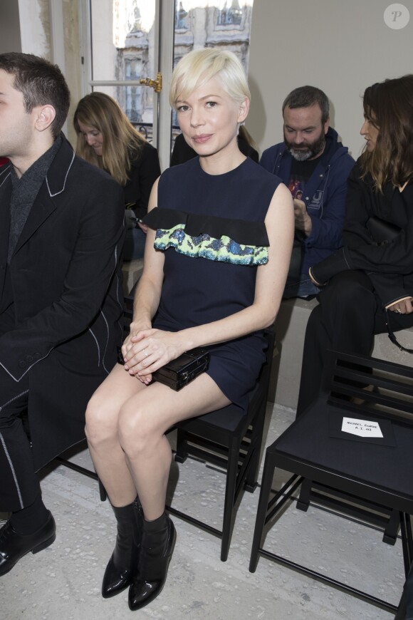 Michelle Williams - Front Row au défilé de mode "Louis Vuitton" collection prêt-à-porter Printemps-Eté 2017 lors de la Fashion Week de Paris, place Vendôme à Paris, France, le 5 octobre 2016. © Olivier Borde/Bestimage Celebs during the Louis Vuitton show as part of the Paris Fashion Week Womenswear Spring/Summer 2017 in Paris, France on October 5, 2016.05/10/2016 - Paris