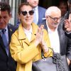 Céline Dion quitte son hôtel à Paris accompagnée de son nouveau manager Aldo Giampaolo le 21 juin 2016.
