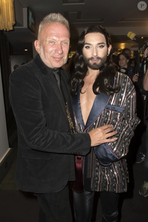 Jean-Paul Gaultier et Conchita Wurst - Première de "The One Grand Show" à Berlin, Allemagne, le 6 octobre 2016. © Future-Image/ZUMA Press/Bestimage