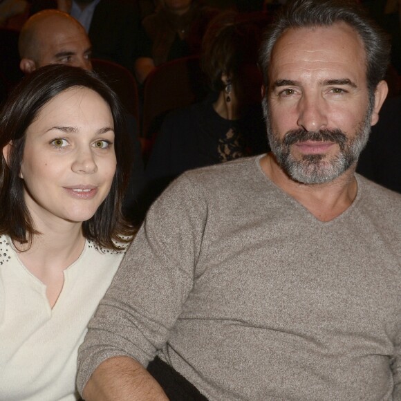 Nathalie Péchalat avec son compagnon Jean Dujardin à la générale de la pièce "L'être ou pas" au Théâtre Antoine à Paris le 21 mars 2016.
