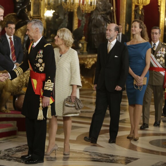 Le roi Felipe VI et la reine Letizia d'Espagne ont reçu quelque 1 200 invités au palais royal à Madrid le 12 octobre 2016 dans le cadre des célébrations de la Fête nationale.
