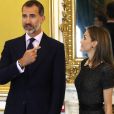  Le roi Felipe VI et la reine Letizia d'Espagne lors d'une réunion des directeurs de l'Institut Cervantes le 11 octobre 2016 au palais d'Aranjuez, au sud de Madrid. 