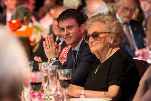 Manuel Valls, premier ministre et Bernadette Chirac - Dîner anniversaire pour les 10 ans du Musée du quai Branly - Jacques Chirac à Paris, France, le 23 juin 2016. © Romuald Meigneux/Bestimage