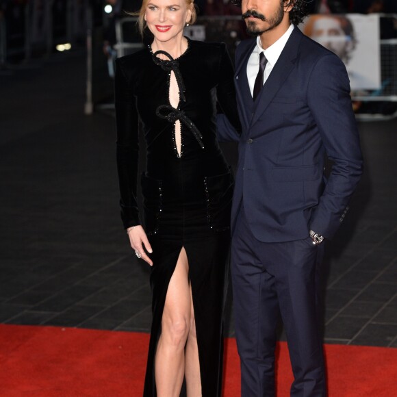 Nicole Kidman et Dev Patel arrivant à la projection du film "Lion" pendant le Gala American Express lors du 60ème BFI, le Festival du Film de Londres, au Odeon Leicester Square à Londres, le 12 octobre 2016.