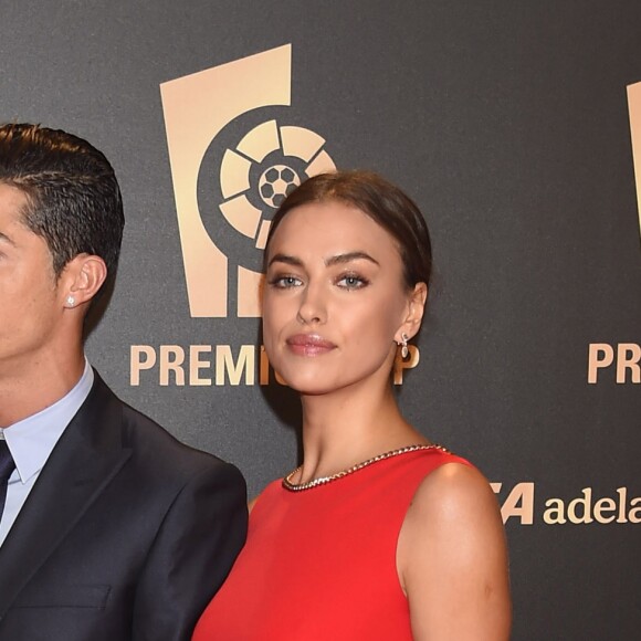 Cristiano Ronaldo et sa petite amie Irina Shayk à la soirée de gala de la Liga de football à Madrid le 27 octobre 2014.