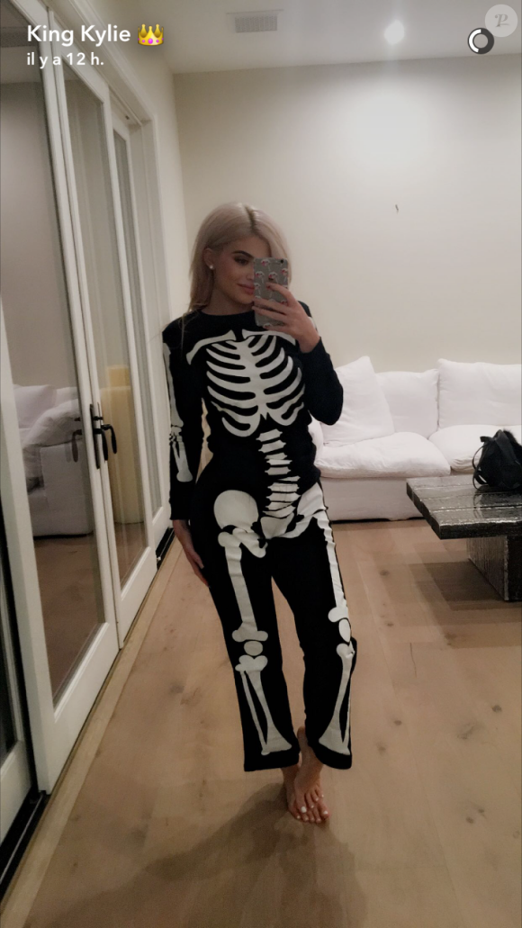 Kylie Jenner dévoile son costume d'Halloween sur Snapchat le 13 octobre 2016