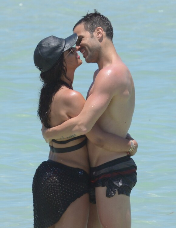 Cesc Fabregas et Daniella Semaan, ici en vacances à Miami en mai 2016, ont annoncé le 16 octobre 2016 attendre leur troisième enfant ensemble. 