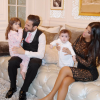 Cesc Fabregas et Daniella Semaan (photo Instagram, lors de la fête des Mères 2016) ont annoncé le 16 octobre 2016 attendre leur troisième enfant ensemble. Un petit frère pour Lia (3 ans) et Capri (1 an) !