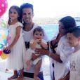 Cesc Fabregas et Daniella Semaan (photo Instagram, lors du 1er anniversaire de Capri en juin 2016) ont annoncé le 16 octobre 2016 attendre leur troisième enfant ensemble. Un petit frère pour Lia (3 ans) et Capri (1 an) !