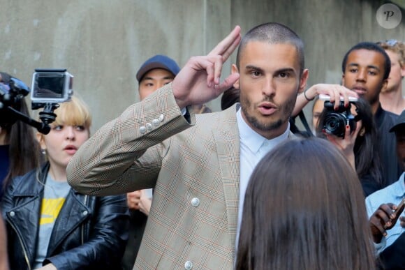 Baptiste Giabiconi au défilé de mode Balmain Hommes printemps-été 2017 à l'hôtel Potoki à Paris, le 25 juin 2016.