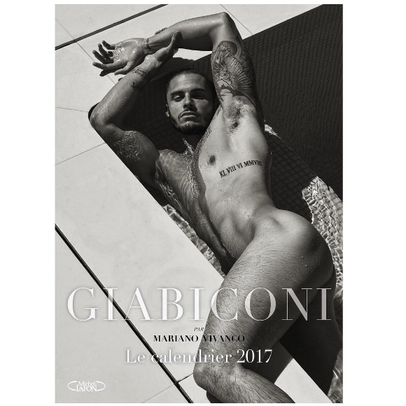 La couverture du calendrier 2017 de Baptiste Giabiconi.