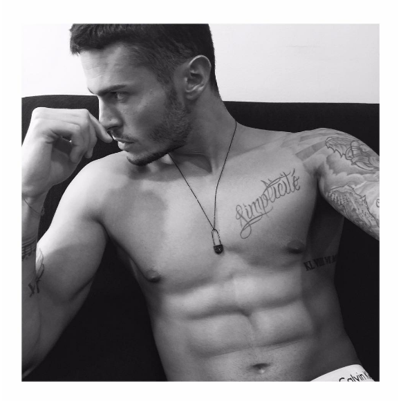 Baptiste Giabiconi, le sexy attitude sur Instagram.