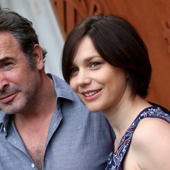 Jean Dujardin et sa compagne Nathalie Péchalat - People au village des internationaux de France de tennis à Roland Garros à Paris 5 juin 2016. © Dominique Jacovides / Bestimage