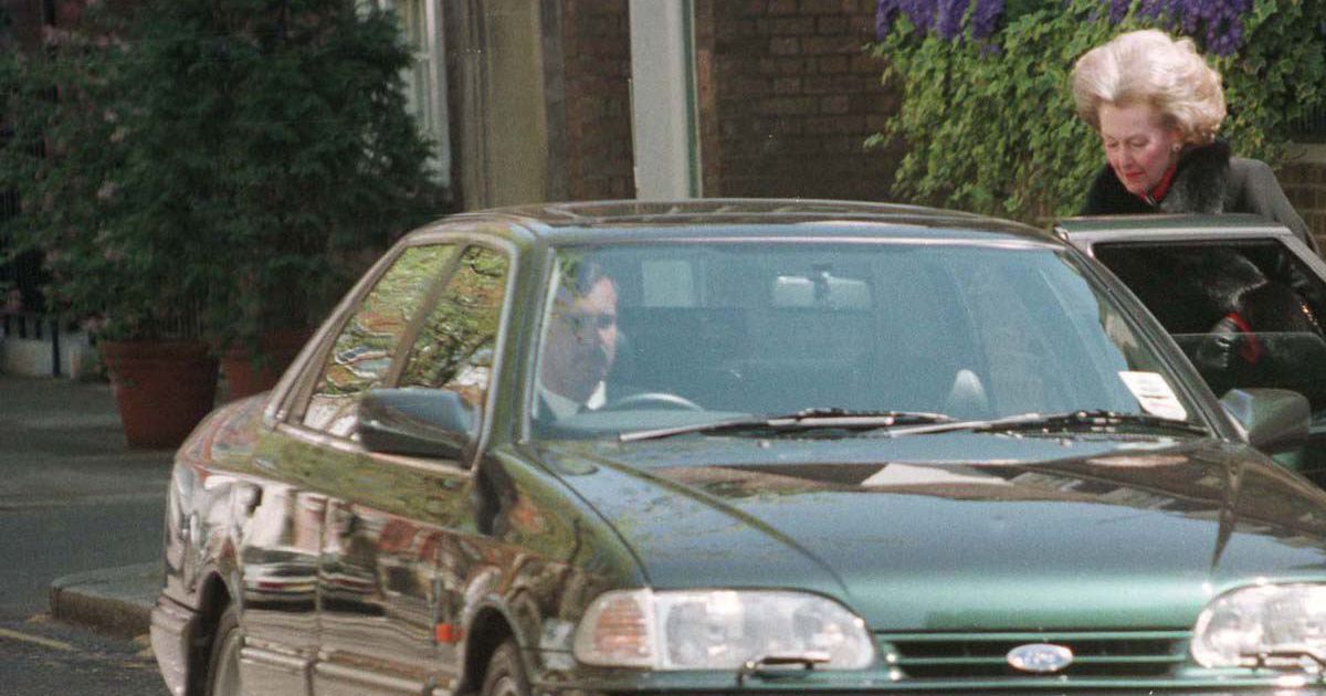 Lady Raine Spencer Belle Mère De Lady Diana En Mai 1996 à Londres Purepeople 