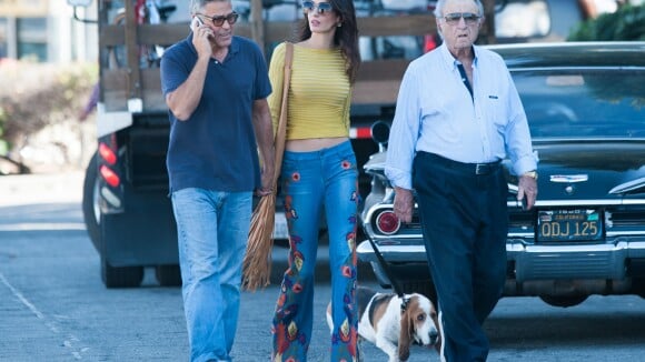 Amal Clooney, délicieusement rétro avec son père, précieux soutien de George