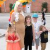 Tori Spelling et ses enfants - Levée de fonds pour la Elizabeth Glaser Pediatric AIDS Foundation's A Time For Heroes aux Smashbox Studios de Los Angeles, le 23 octobre 2016