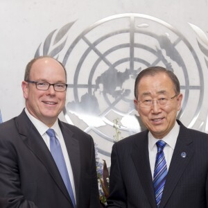 Le prince Albert II de Monaco a rencontré le secrétaire général des Nations Unies Ban Ki-moon au siège des Nations Unies (ONU) à New York. Le 24 octobre 2016  Secretary-General Ban Ki-moon meets with Prince Albert II of Monaco24/10/2016 - New York