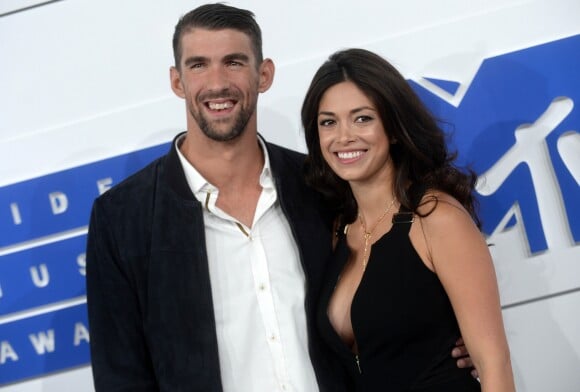 Michael Phelps et sa compagne Nicole Johnson aux MTV Video Music Awards 2016 à New York, le 28 août 2016.